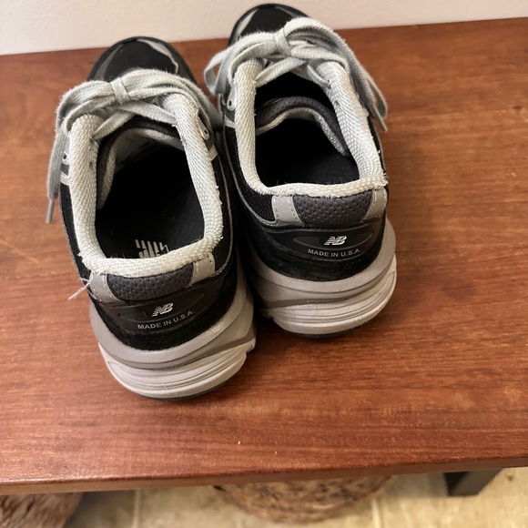 Women’s New Balance Black and White 990 Athletic Shoes - Picture 2 of 3